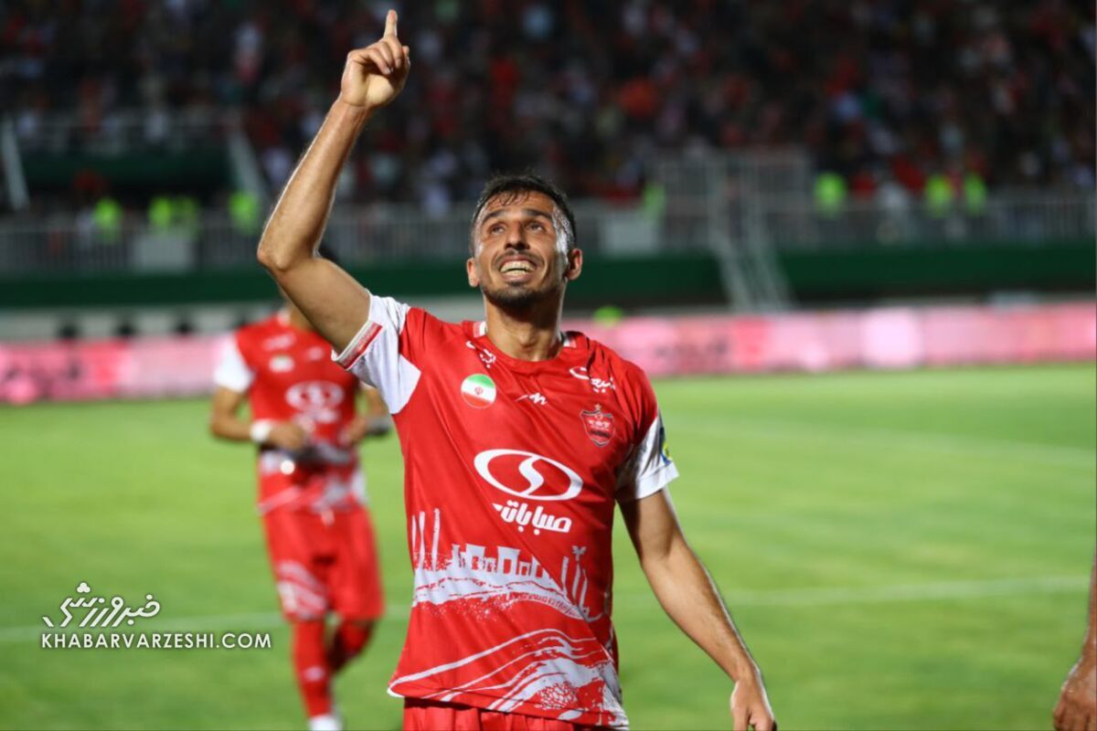 صادقی هزارمین گل پرسپولیس را به نام خودش زد