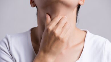 این بیماری سبب گرفتگی صدا می‌شود