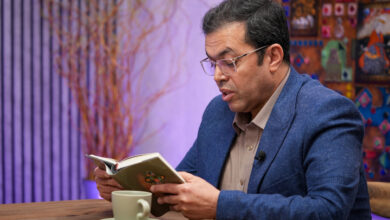 درستکار: تلویزیون زرق و برق زیاد دارد اما محتوا نه