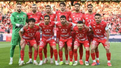 پرسپولیس یک تیم یازده نفره نیست، چند تیم یک نفره است؛ دو بازیکن قدیمی تیم به مهاجمان پرسپولیس پاس نمی دهند!
