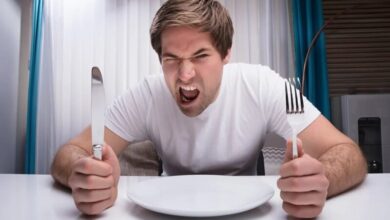 چطور دوباره گرسنه نشویم؟/ ۵ راهکار سریع برای رفع گرسنگی کاذب