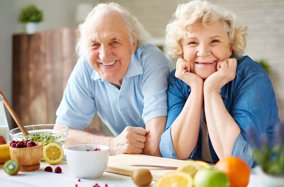 اگر می‌خواهید پیری سالمی داشته باشید، این غذاها را مصرف کنید