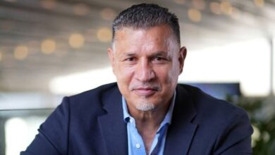 علی دایی: یک عده آرامش را از پرسپولیس گرفته‌اند/ پرسپولیس با این بازیکنان، به سرمربی احتیاجی ندارد/ هر کس به من نامردی کند، جوابش را می‌گیرد