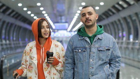 جهان به تماشای تهران پر جنب و جوش می‌نشیند