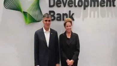 دیدار رئیس‌کل بانک مرکزی ایران با رئیس بانک توسعه نوین بریکس در شانگهای / ایران برای عضویت در بانک بریکس اعلام آمادگی کرد