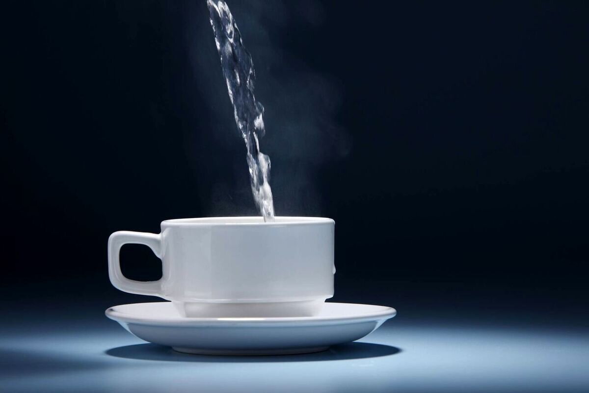 به این دلایل آب داغ بخورید