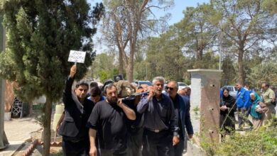 گزارشی از خاکسپاری جمال اجلالی /« این همه تلخ، این همه شیرین...»