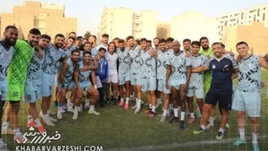 بازگشت ویژه به استقلال/ کری‌خوانی با پیراهن آبی و عدد ۴ +عکس