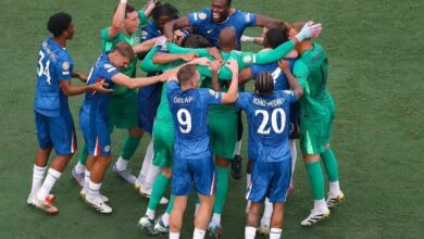 شما هم ببخشید، کم و برای خودنمایی!