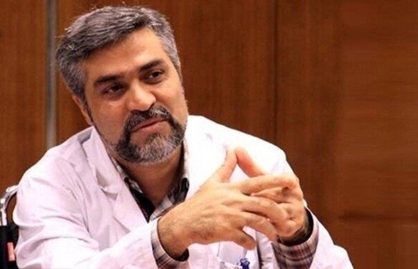 واکنش رئیس مرکز روابط عمومی وزارت بهداشت به اجتناب یک پزشک از درمان یک فعال سیاسی