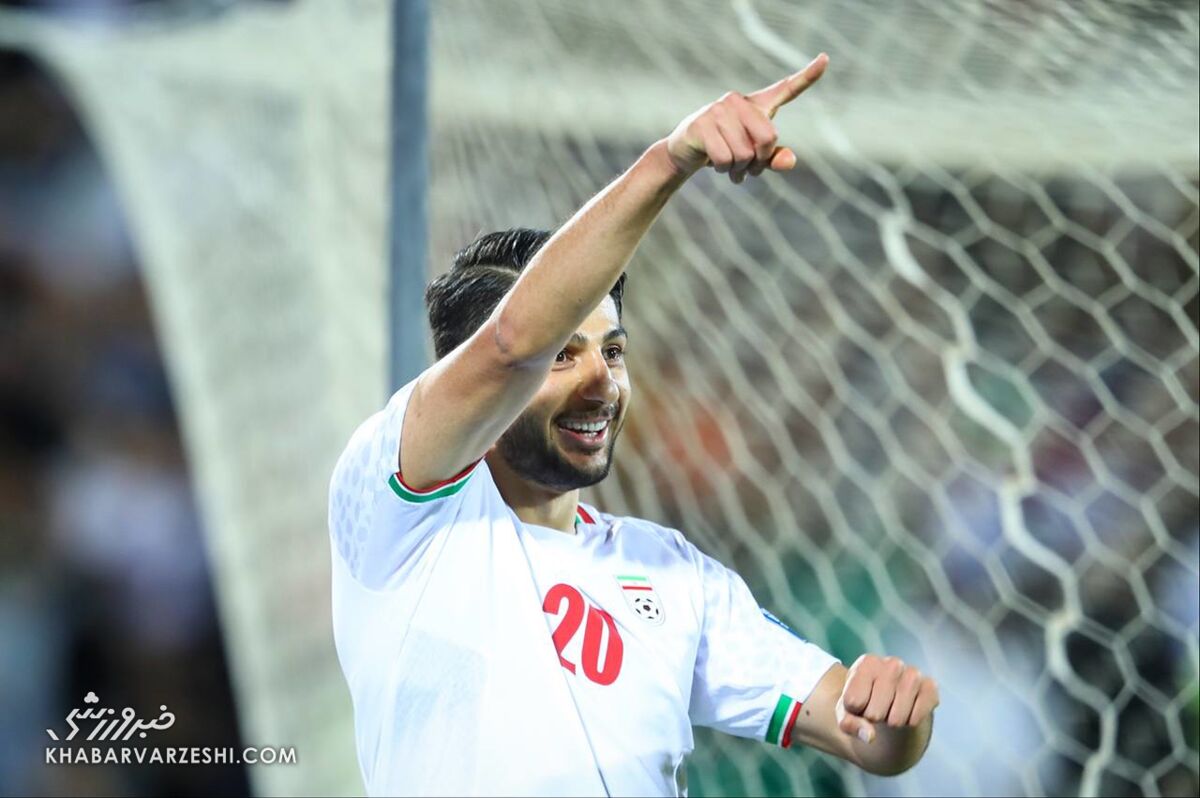 ایران با دو توپ و دو محبی گل زد!