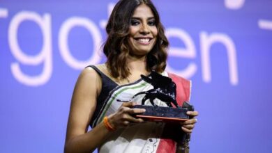 زنان در مرکز داستان، بمبئی زیر نور و سکوت!