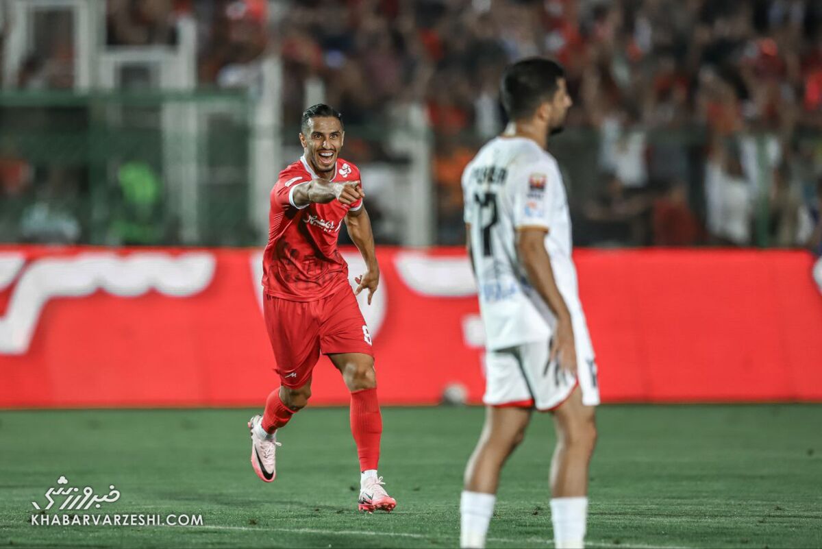 عصای دست هاشمیان، آقای رکوردها/ آقای گل حسابش را با گلر سابق پرسپولیس تسویه کرد!