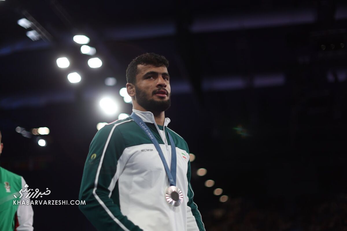 کاش دلاور نقره‌ای کشتی سری به محمد بنا بزند