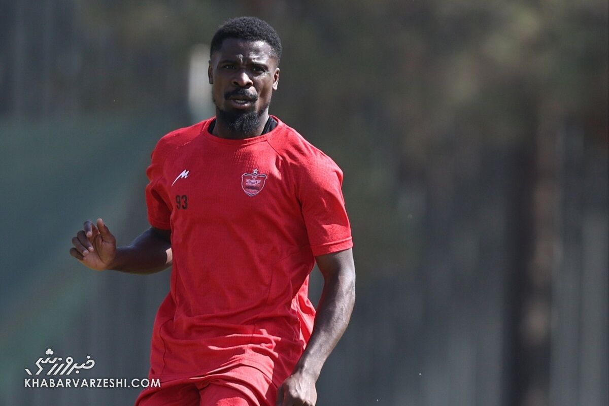 سرژ اوریه آماده اولین بازی برای پرسپولیس +عکس