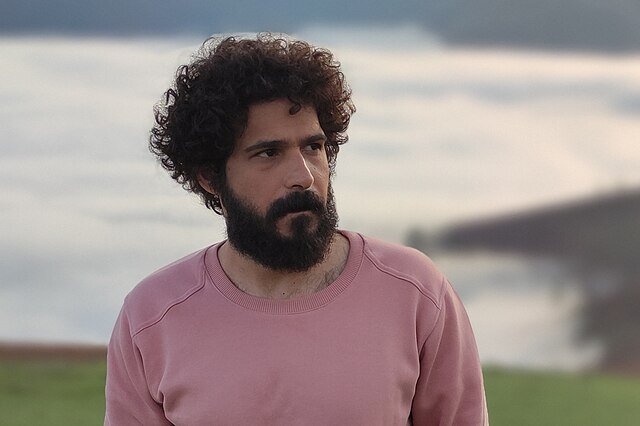 مجید یوسفی در «استخر» سروش صحت