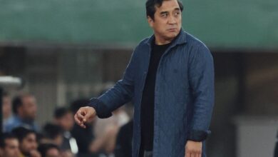 حمله به الفاظ رکیک خدادادعزیزی در برنامه تلویزیونی/ او همان حرفهایی را که کنار زمین حواله دیگران می کند روی آنتن برای خانواده ها زد