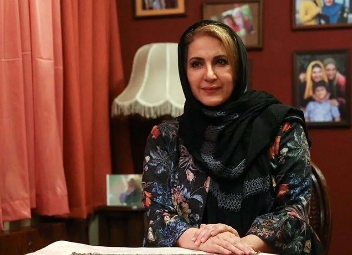 تصویری از «فاطمه گودرزی» در یک فیلم با لباس محلی 34 سال قبل