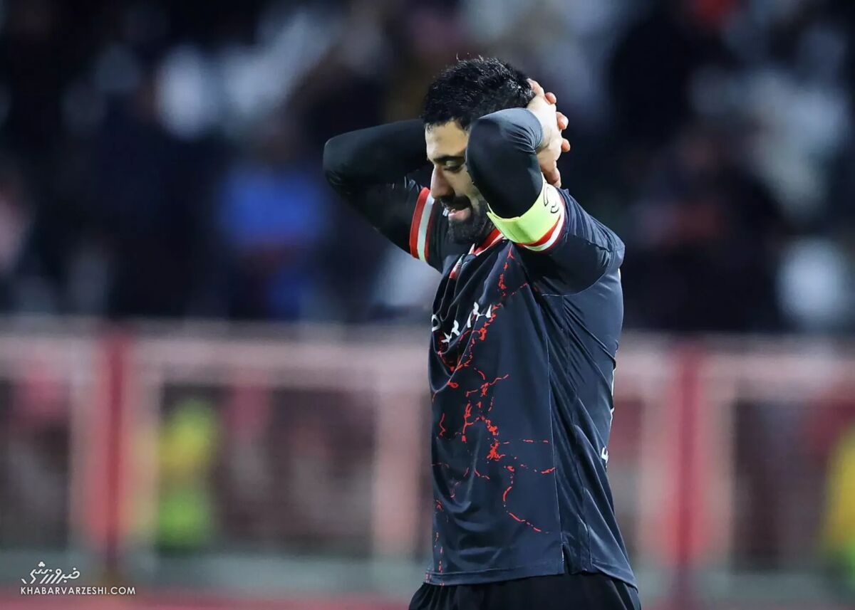 خشم بازیکن پرسپولیس بعد از باخت؛ با او مصاحبه کنید!