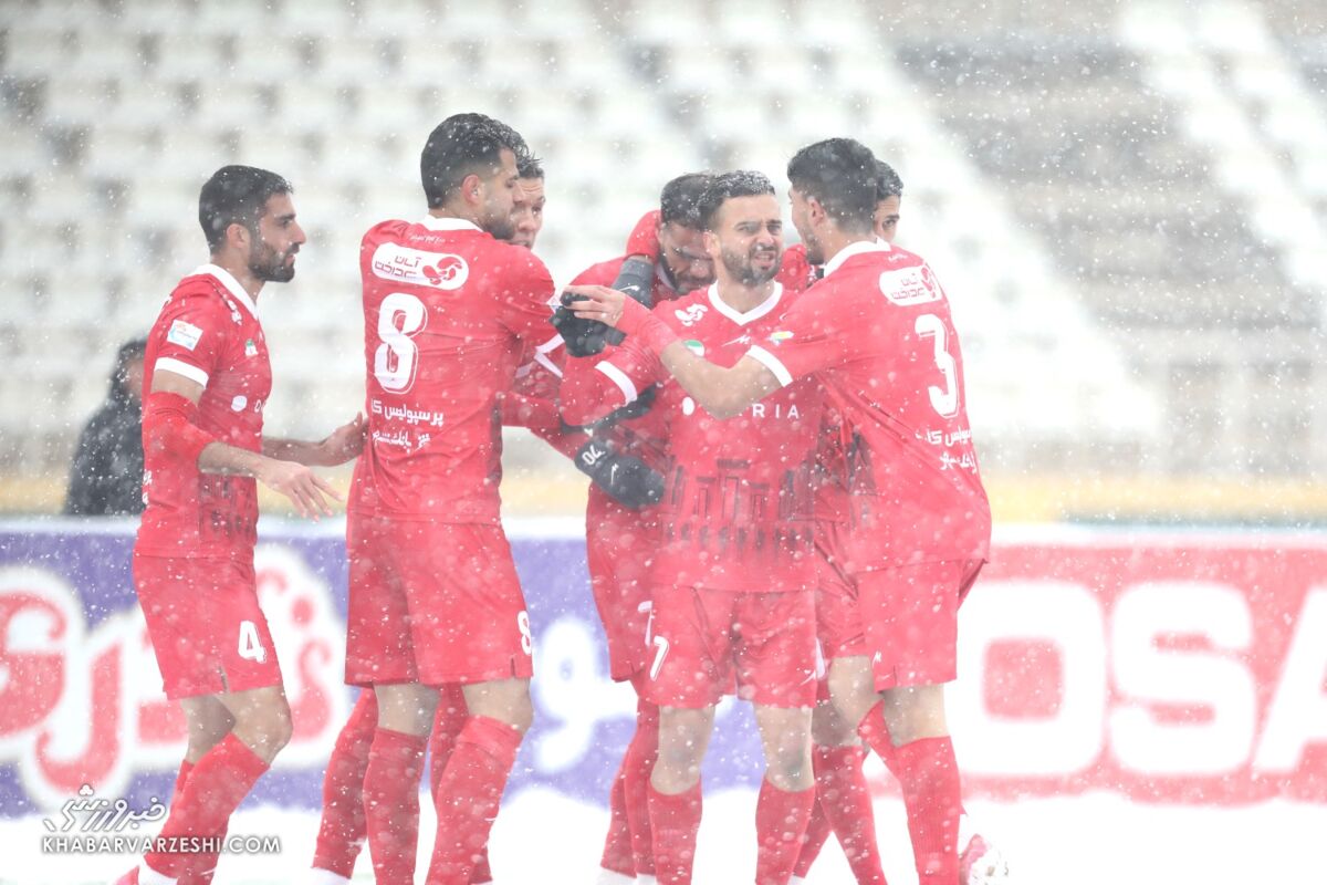 پوئن ویژه برای پرسپولیس در پایان فصل