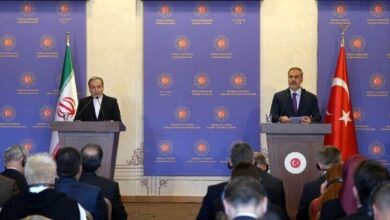 کنفرانس خبری عراقچی و همتای ترکیه ای اش را رسانه های خارجی زنده پخش کردند؛اینترنشنال هم نشان داد اما سیمای جمهوری اسلامی به شبکه خبر2 بسنده کرد