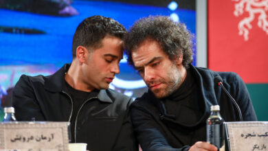 آرمان درویش: از گلشیفته فراهانی سپاسگزارم که هنوز هم غم وطن را میخورد