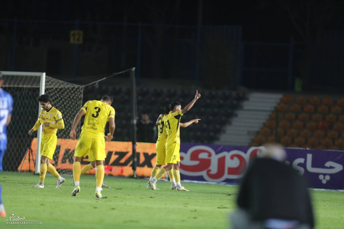 استقلال و کارما یا تکرار تاریخ؟ طلسم دقیقه آخر نیمه اول باز هم کار دست میزبان داد!