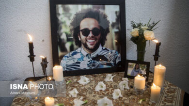 سخنان بهرام افشاری، شهاب حسینی و همایون اسعدیان در یادبود جواد گنجی، از جانباختگان اعتراضات دیماه