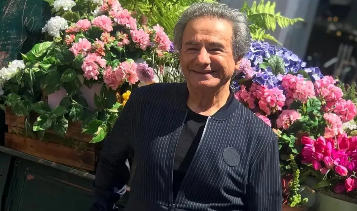 عارف خواننده مردمی در انتظار معجزه