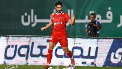 بی توجهی عجیب مدافع پرسپولیس به درخواست کریم باقری