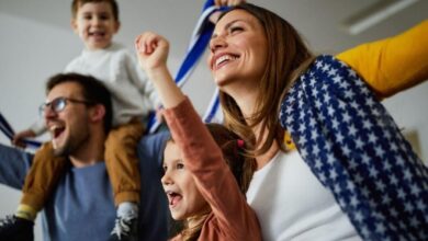 روزنامه اصولگرا خطاب به صداوسیما: با ممیزی های ناشیانه،جام جهانی را زهرمان نکن !