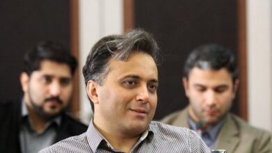 افشاگری مجید اخشابی از پشت‌پرده فروش تیتراژهای تلویزیونی: وقتی تیتراژ فروخته می‌شود، موسیقی وصله ناجور سریال خواهد شد!