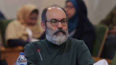 سینماگر ما حوزه نظری را قبول ندارد/ حوزه نظری با تحقیر به سینما نگاه میکند