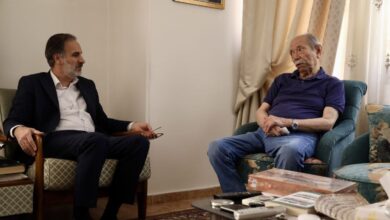 معاون هنری به دیدار «علی نصیریان» رفت